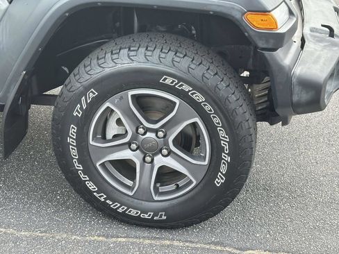 Used 2018 Jeep Wrangler Sport AWD/4WD image 7