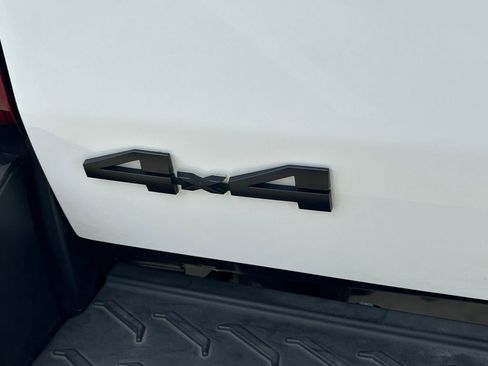 Used 2024 Toyota Tacoma TRD Off-Road AWD/4WD image 12