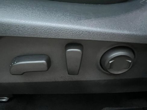 Certified 2025 Subaru Outback Premium w/ Popular Package #1A image 19