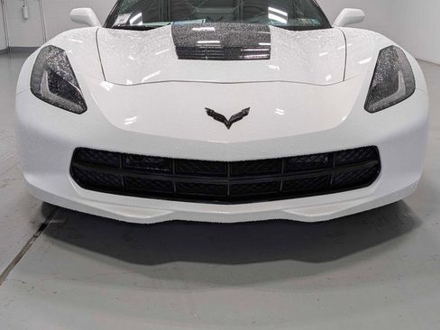 Used 2019 Chevrolet Corvette Stingray Convertible w/ 1LT RWD image 2