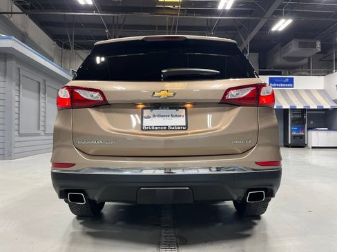 Used 2018 Chevrolet Equinox LT w/ Sun & Infotainment Package AWD/4WD image 6