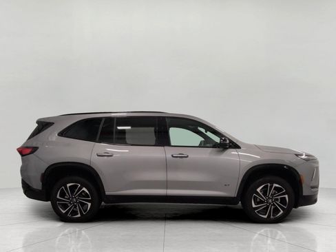 Used 2026 Buick Enclave Sport Touring AWD/4WD image 11