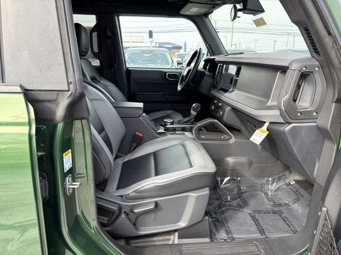 Used 2024 Ford Bronco Big Bend image 15