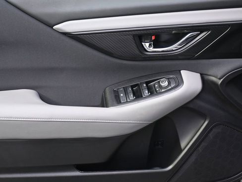 Used 2025 Subaru Outback Premium image 22