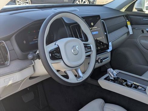 New 2026 Volvo XC90 T8 Ultra w/ Protection Package Premier image 7