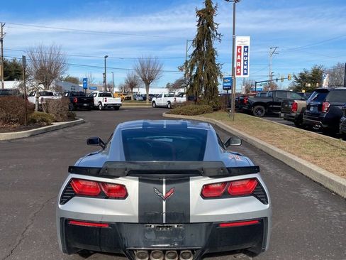Used 2018 Chevrolet Corvette Stingray Coupe image 4