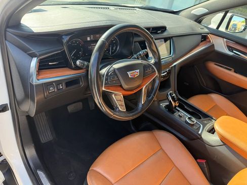 Used 2021 Cadillac XT5 Premium Luxury AWD/4WD image 12