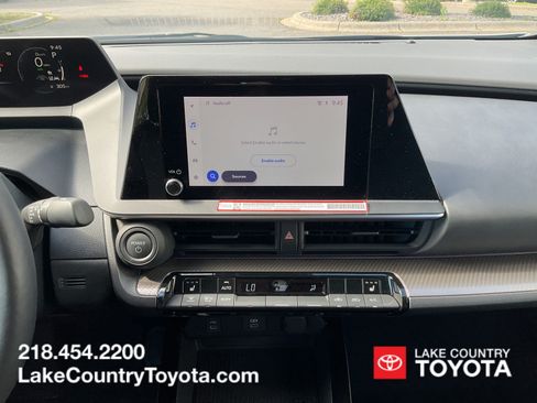 Used 2026 Toyota Prius XLE FWD image 17
