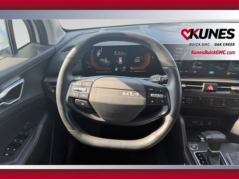 Used 2026 Kia Sportage LX FWD image 15
