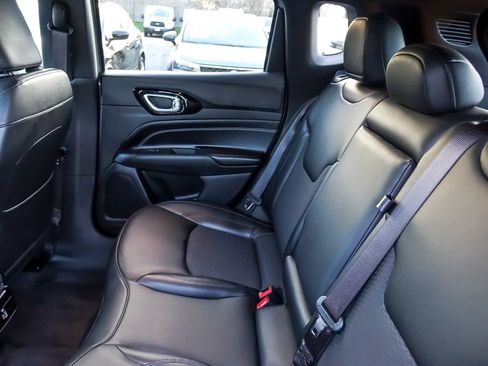 Used 2022 Jeep Compass Altitude w/ Convenience Group image 12