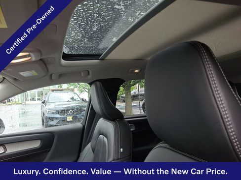 Certified 2024 Volvo XC40 B5 Plus w/ Protection Package Premier AWD/4WD image 15