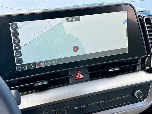 Used 2025 Kia Sportage EX w/ EX Premium Package image 12