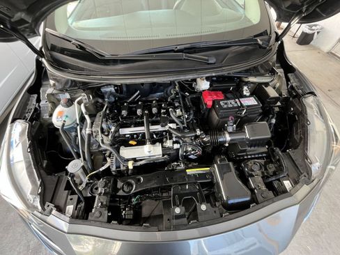 Used 2025 Nissan Versa SV image 30