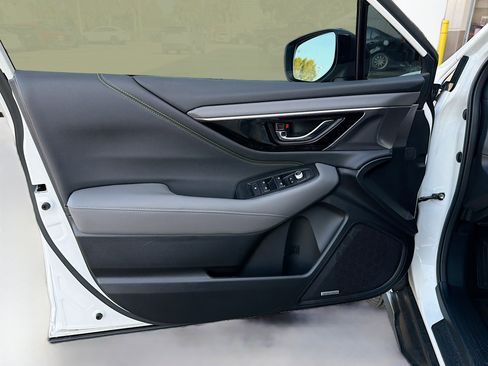 Certified 2025 Subaru Outback Onyx Edition image 21