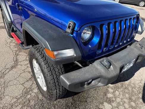 Used 2018 Jeep Wrangler Sport image 16