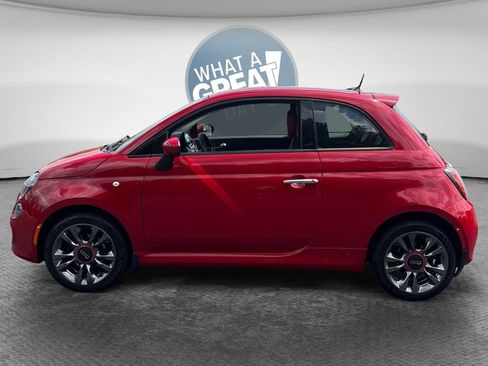 Used 2017 FIAT 500 Pop w/ Sport Appearance Package FWD image 7