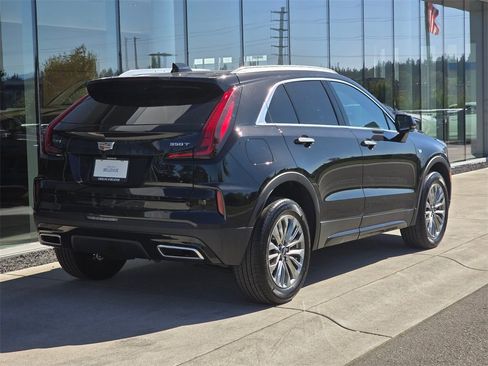 Certified 2025 Cadillac XT4 Premium Luxury image 5