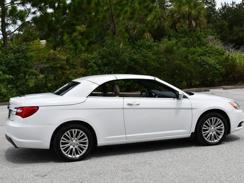 Used 2012 Chrysler 200 Limited FWD image 40