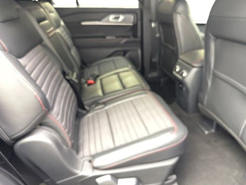 Used 2025 Ford Explorer ST-Line w/ Premium Package RWD image 40
