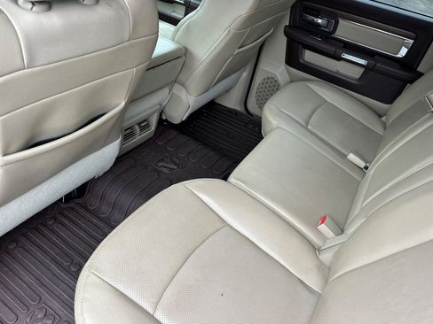 Used 2014 RAM 1500 Laramie w/ Convenience Group AWD/4WD image 13
