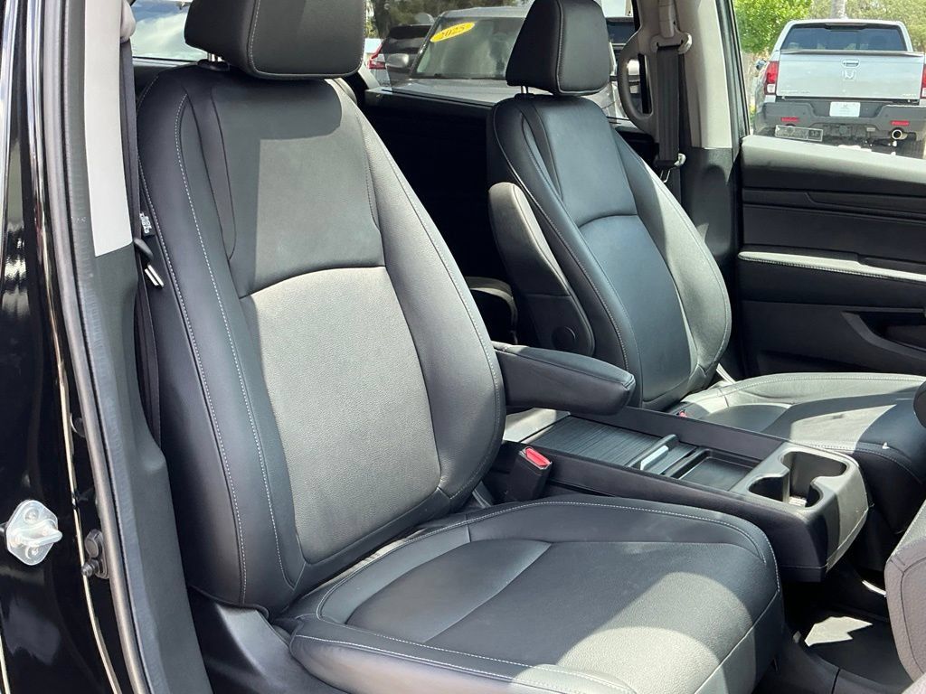 Used 2024 Honda Odyssey EX-L image 22