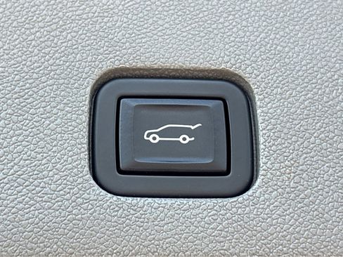 Used 2022 Cadillac XT6 Premium Luxury AWD/4WD image 24
