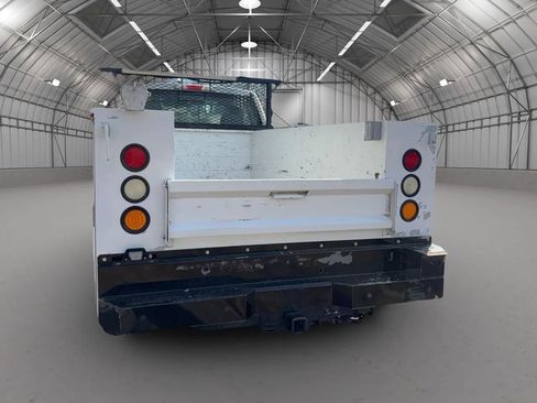 Used 2017 Ford F250 XL w/ Power Equipment Group image 6