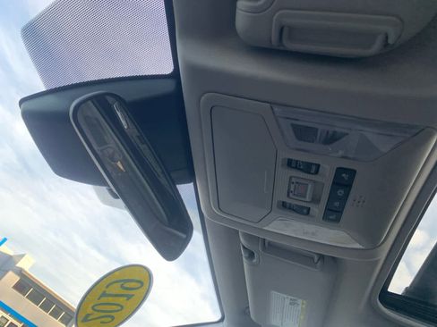 Used 2019 Toyota RAV4 XLE image 27