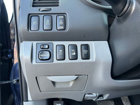 Used 2013 Toyota Tacoma 4x4 Double Cab w/ TRD Off-Road Pkg image 17