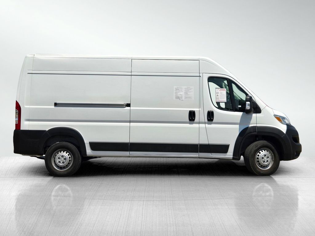 Used 2025 RAM ProMaster 2500 w/ Convenience Group FWD image 3