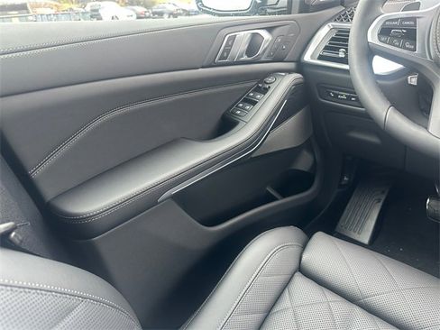 New 2026 BMW X5 xDrive40i w/ M Sport Package image 19