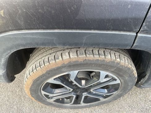 Used 2022 Jeep Compass Limited image 7