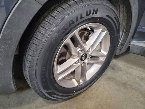 Used 2017 Hyundai Santa Fe Sport image 31