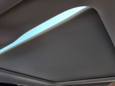 New 2026 Nissan Kicks SV w/ SV Premium Package image 24