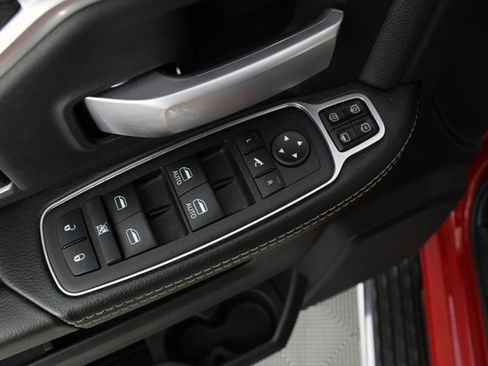 Used 2024 RAM 2500 Big Horn w/ Bed Utility Group image 14