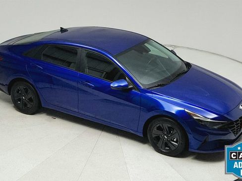 Used 2021 Hyundai Elantra SEL w/ Convenience Package image 19