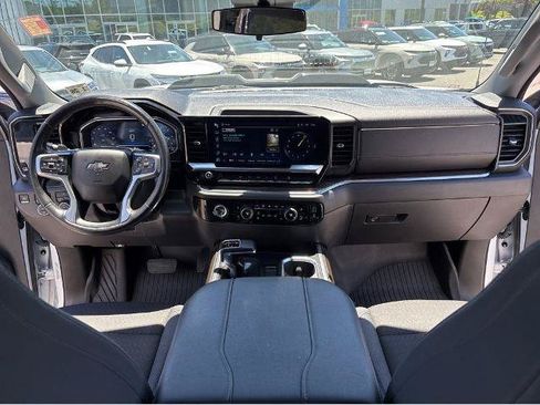 Used 2023 Chevrolet Silverado 1500 LT Trail Boss w/ Protection Package AWD/4WD image 9