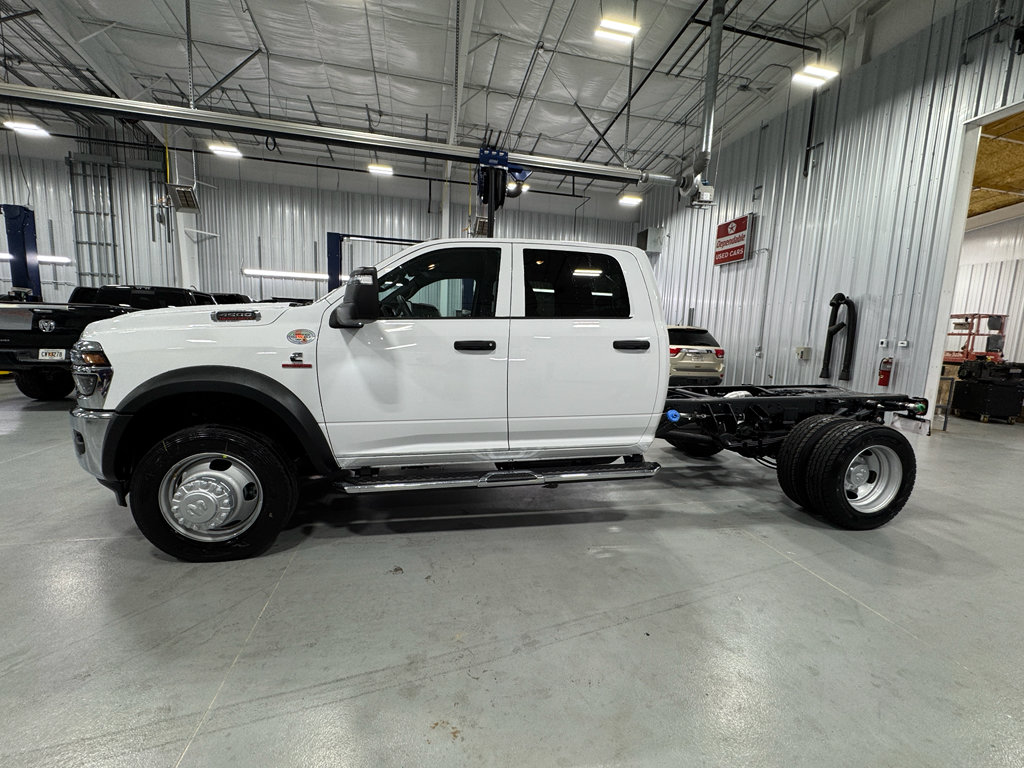 New 2025 RAM 4500 Tradesman AWD/4WD image 2