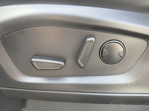 Used 2025 Ford Explorer ST-Line RWD image 26