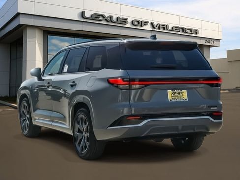 Certified 2026 Lexus TX 500h AWD w/ Technology Package image 4