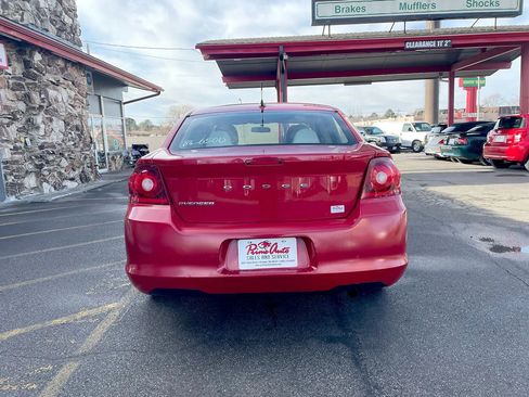 Used 2012 Dodge Avenger SE image 5