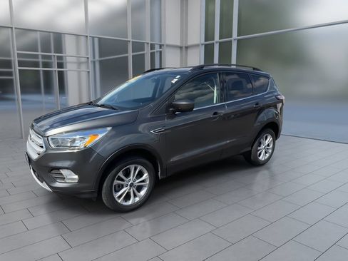Used 2018 Ford Escape SE AWD/4WD image 4