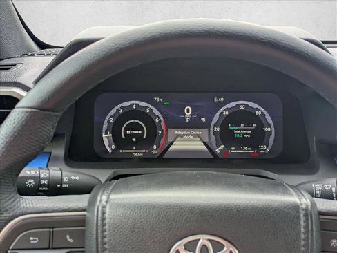 Used 2025 Toyota Tacoma TRD Off-Road AWD/4WD image 11