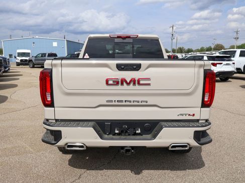 New 2026 GMC Sierra 1500 AT4 image 4