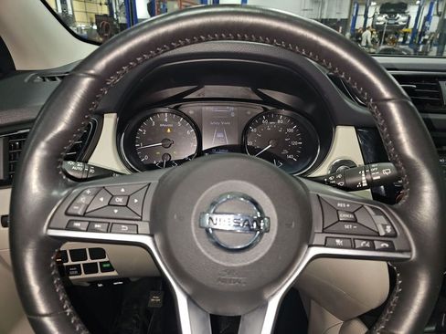 Used 2018 Nissan Rogue Sport SL w/ SL Premium Package image 35