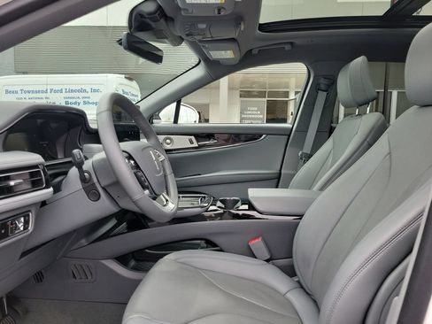 Certified 2023 Lincoln Nautilus Reserve w/ Equipment Group 202A AWD/4WD image 18
