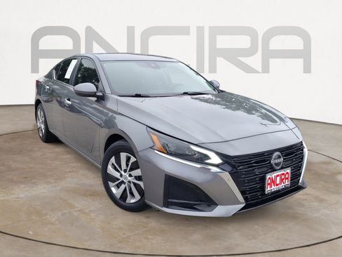Used 2023 Nissan Altima 2.5 S FWD image 7