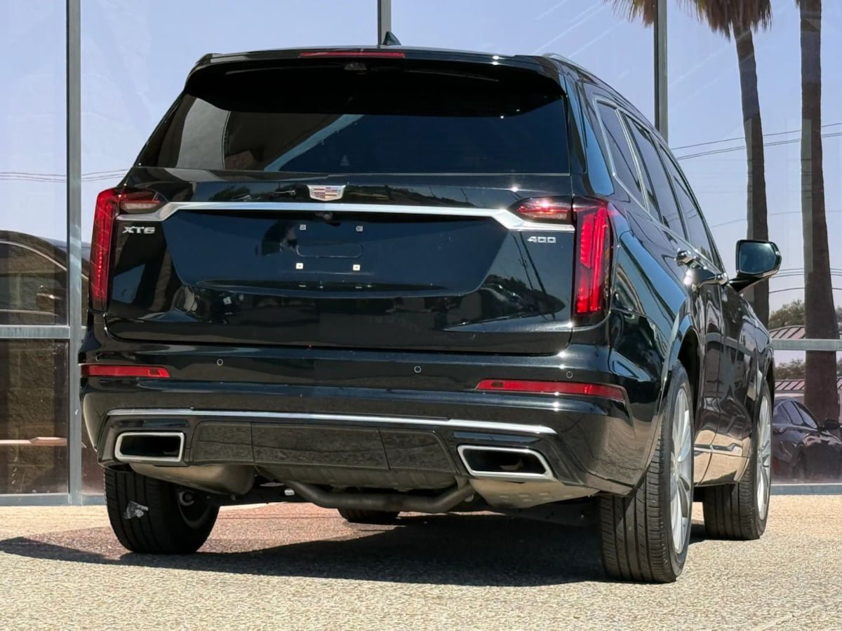 Used 2020 Cadillac XT6 Premium Luxury FWD image 11