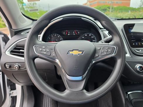 Used 2024 Chevrolet Malibu LT FWD image 26