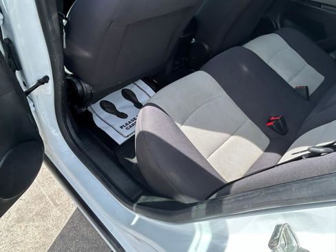 Used 2013 Chevrolet Cruze LS FWD image 9